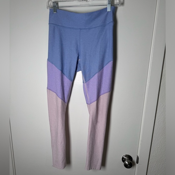 Outdoor Voices Colorblock 7/8 Blue Purple Pink Leggings sz M Spring. - Picture 4 of 7